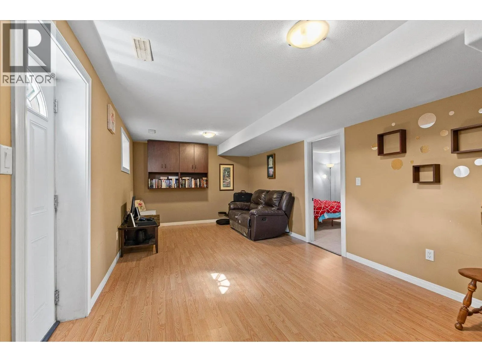 245 Holbrook Road W