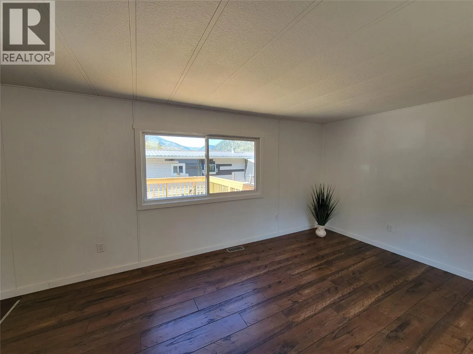 1514 Highway 3A Unit# 3