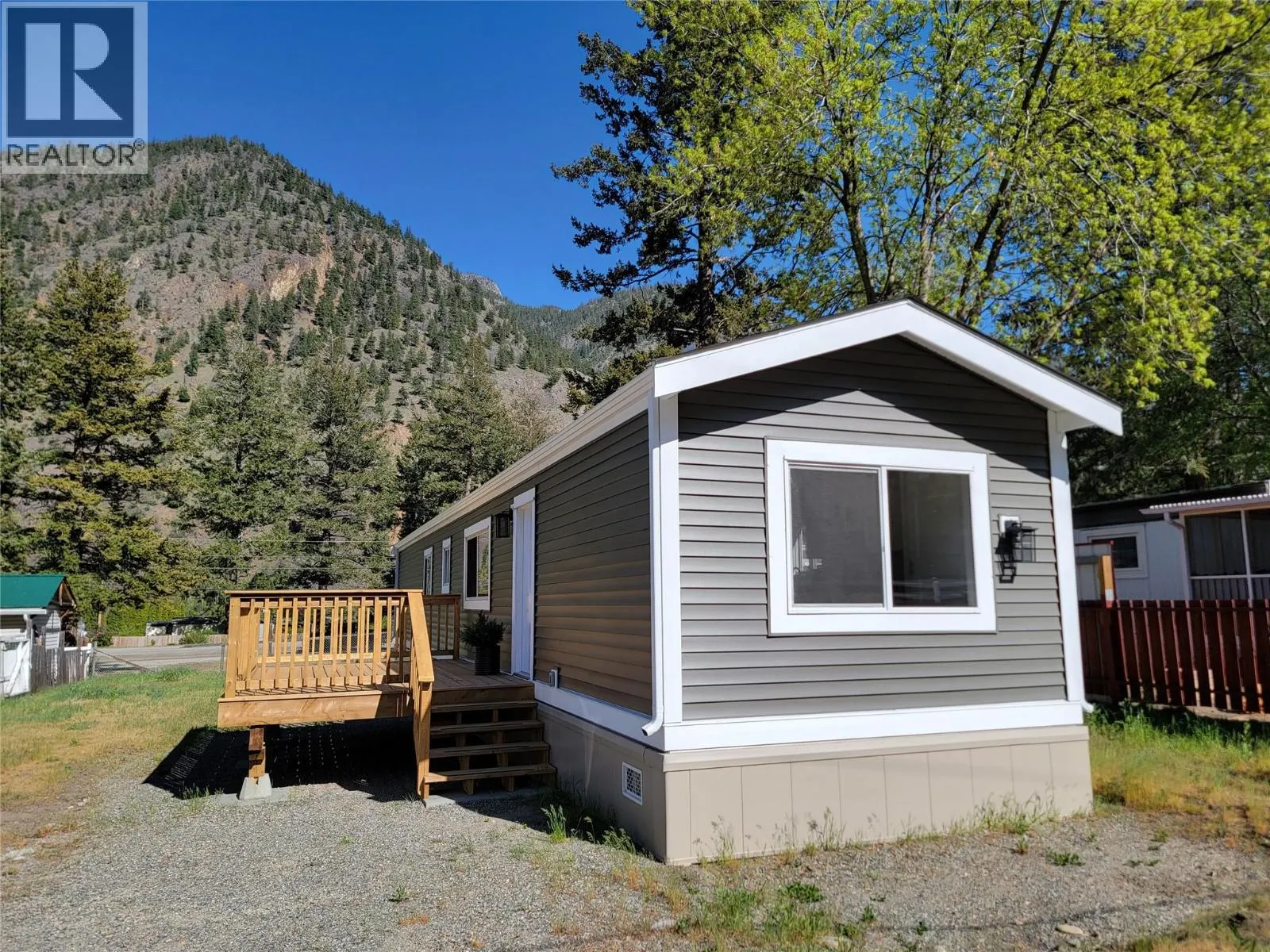 1514 Highway 3A Unit# 3