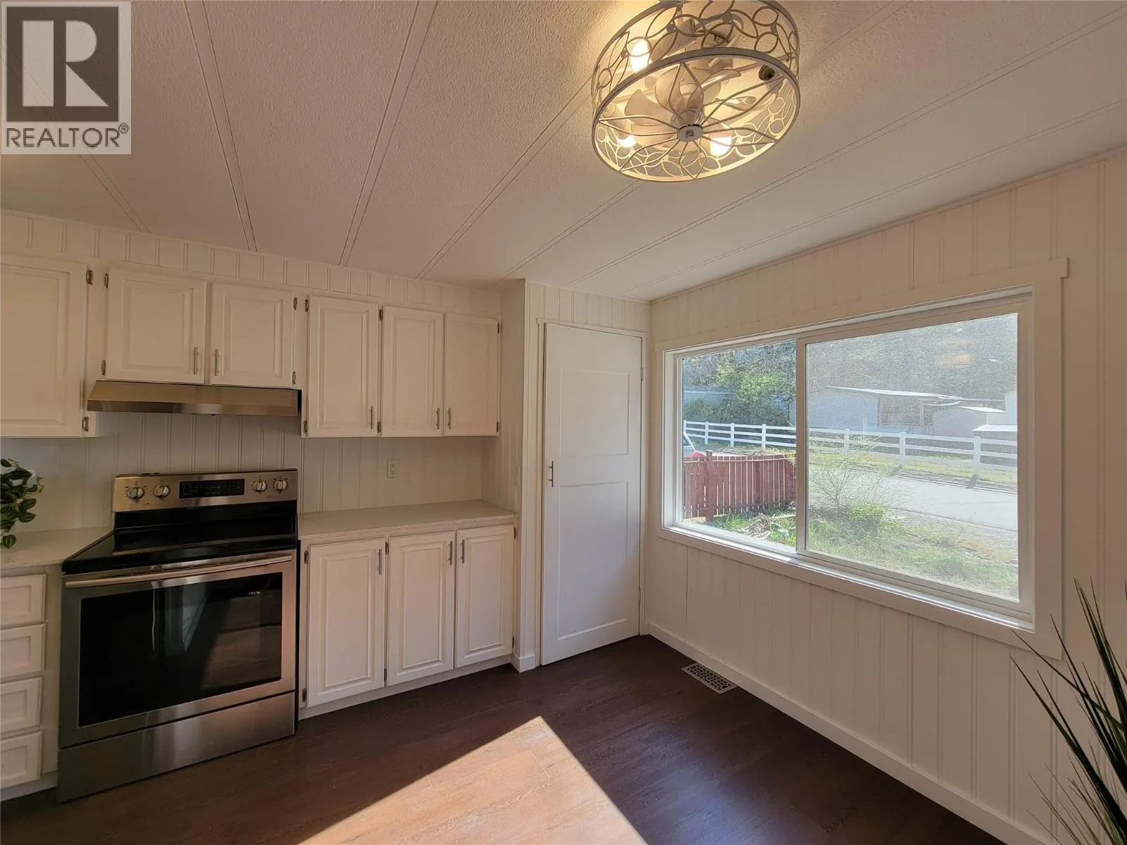 1514 Highway 3A Unit# 3