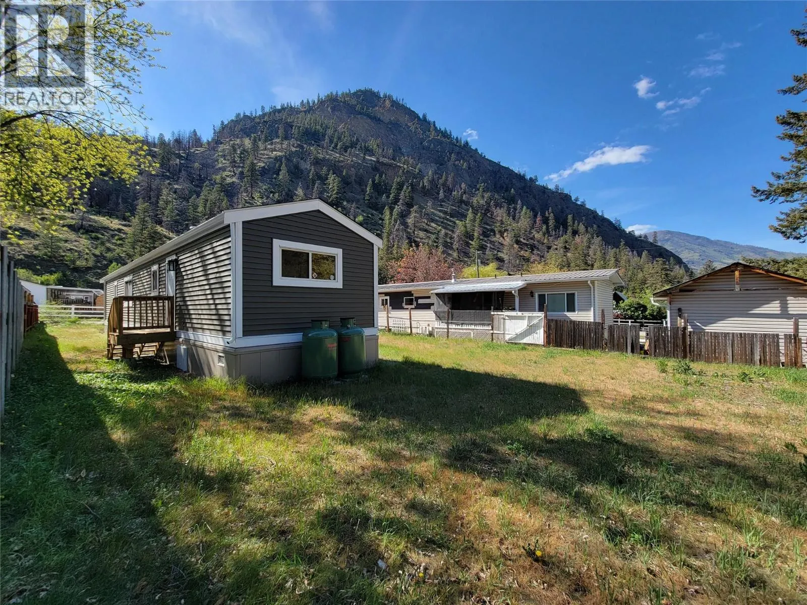 1514 Highway 3A Unit# 3