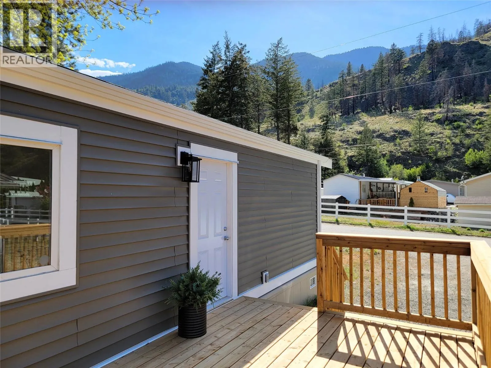 1514 Highway 3A Unit# 3