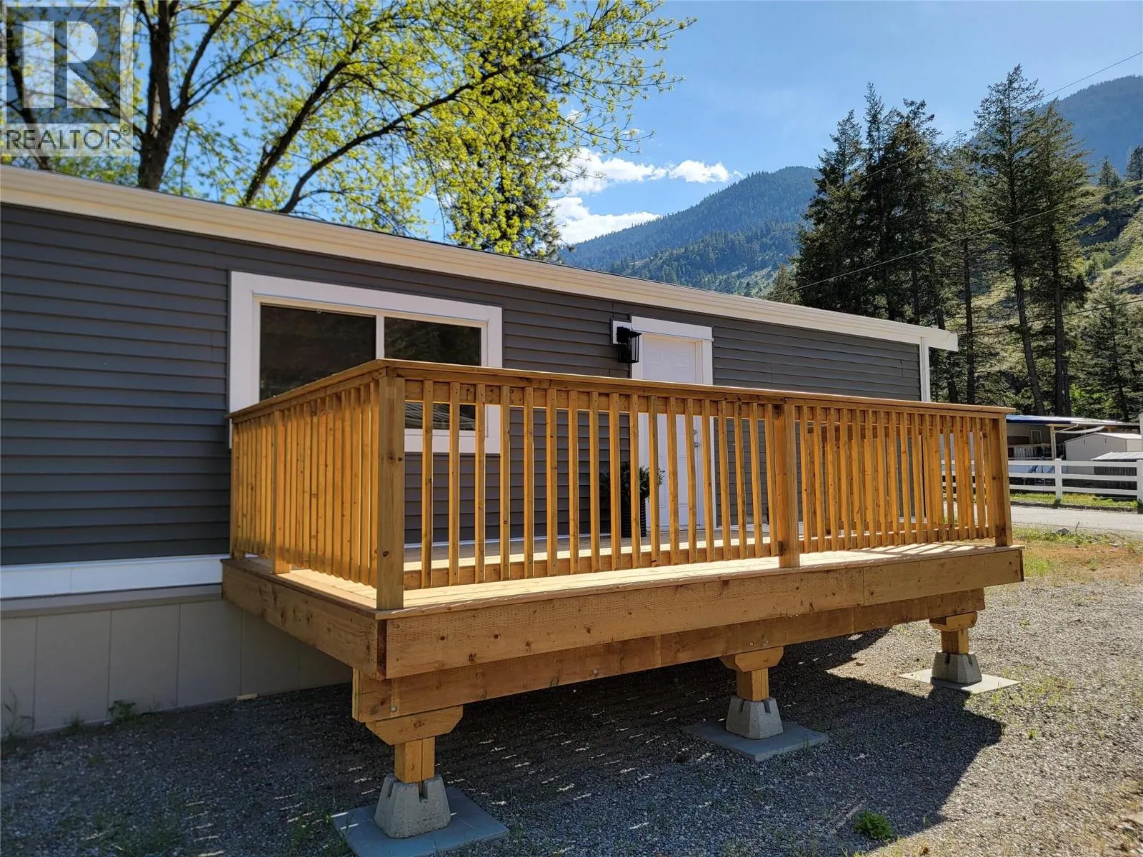 1514 Highway 3A Unit# 3