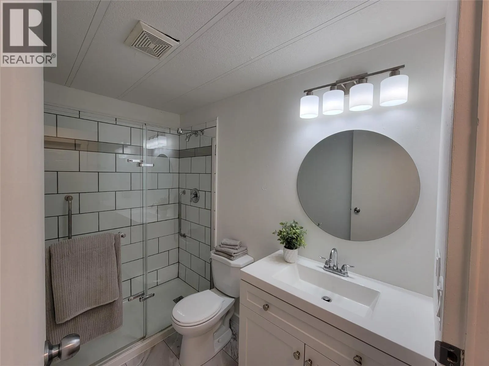1514 Highway 3A Unit# 3