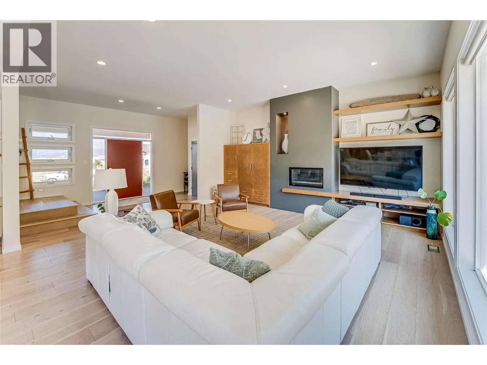 803 Mt. Ida Drive