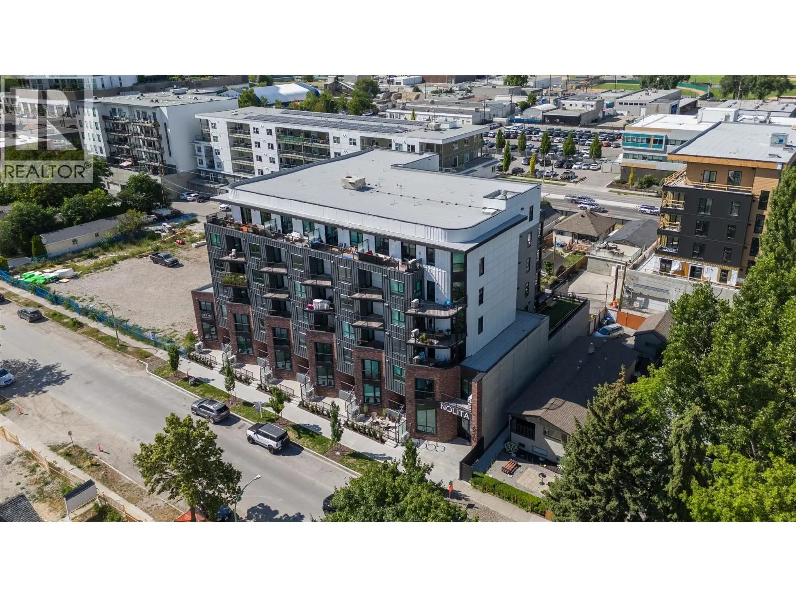 620 Coronation Avenue Unit# 102