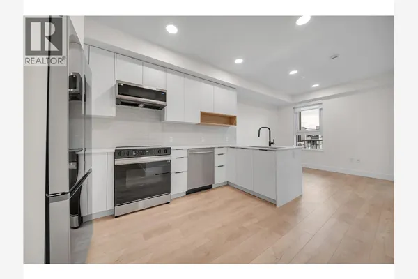 620 Coronation Avenue Unit# 502