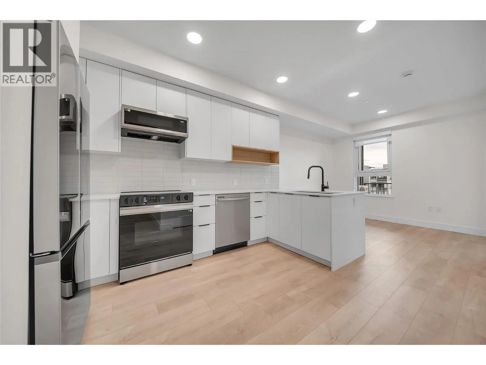 620 Coronation Avenue Unit# 502