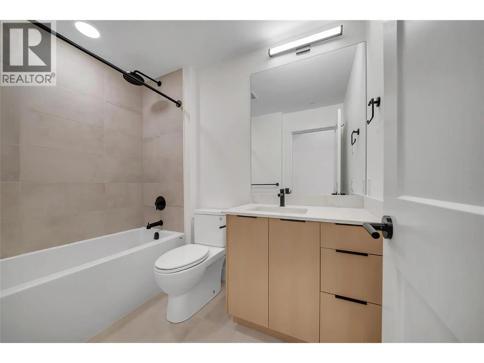 620 Coronation Avenue Unit# 502