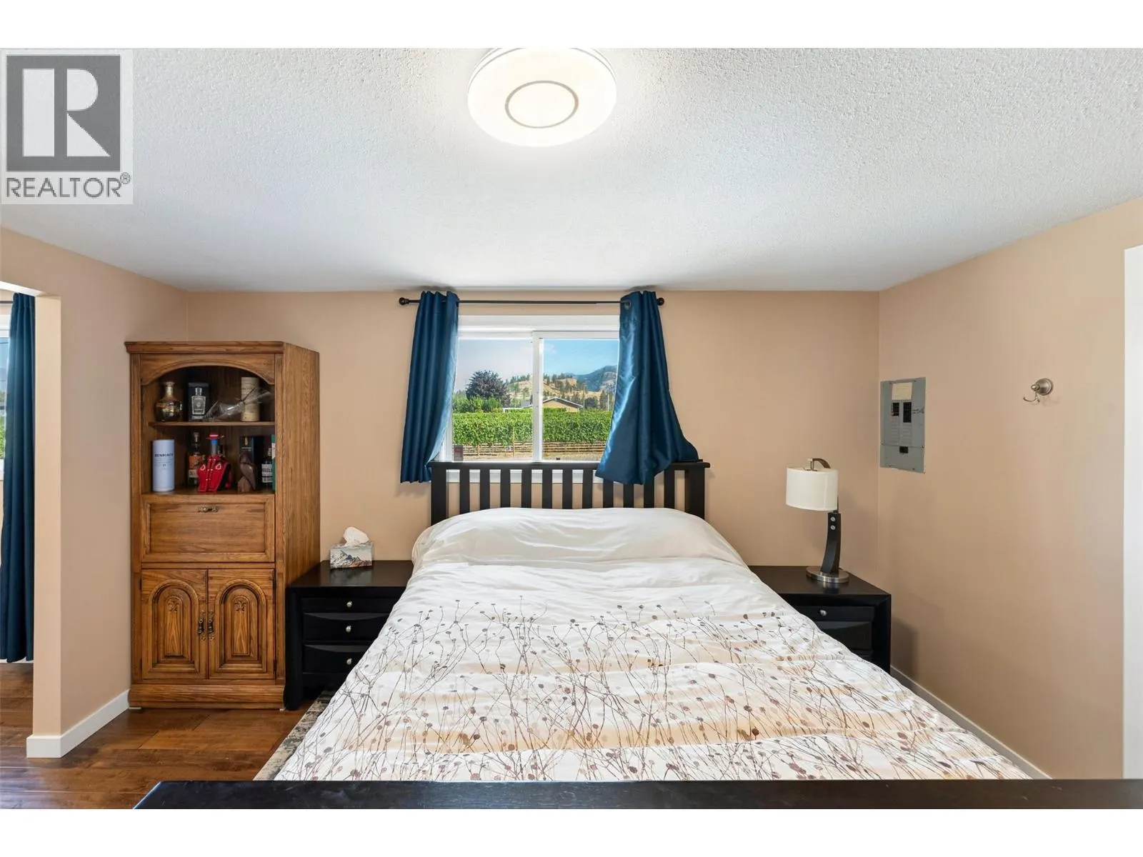 4129 McLean Creek Road