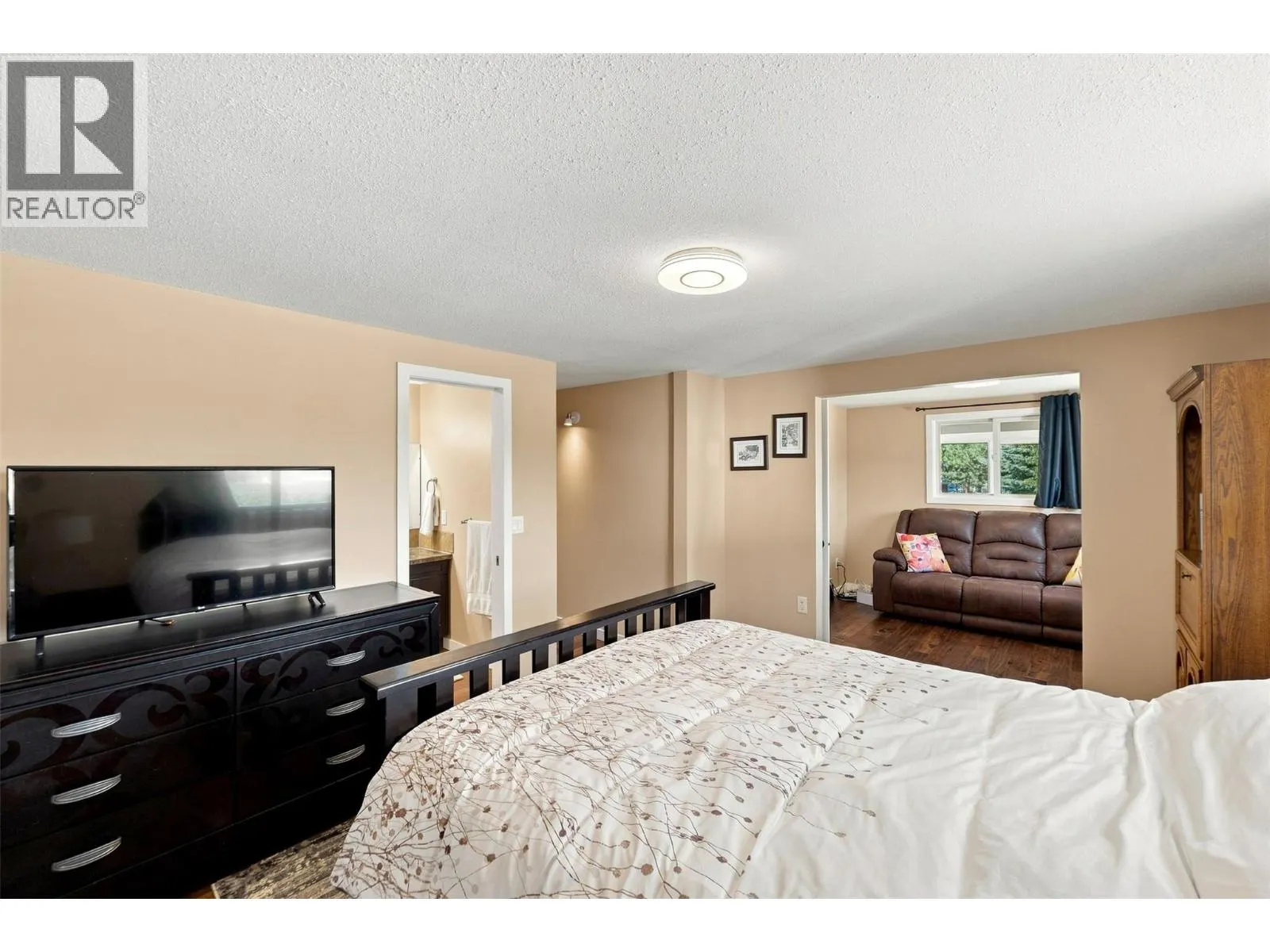 4129 McLean Creek Road