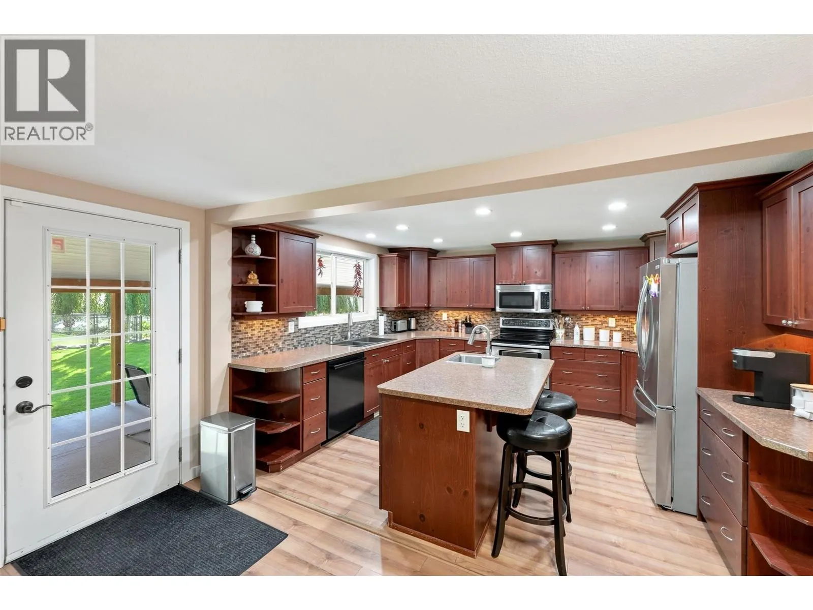 4129 McLean Creek Road