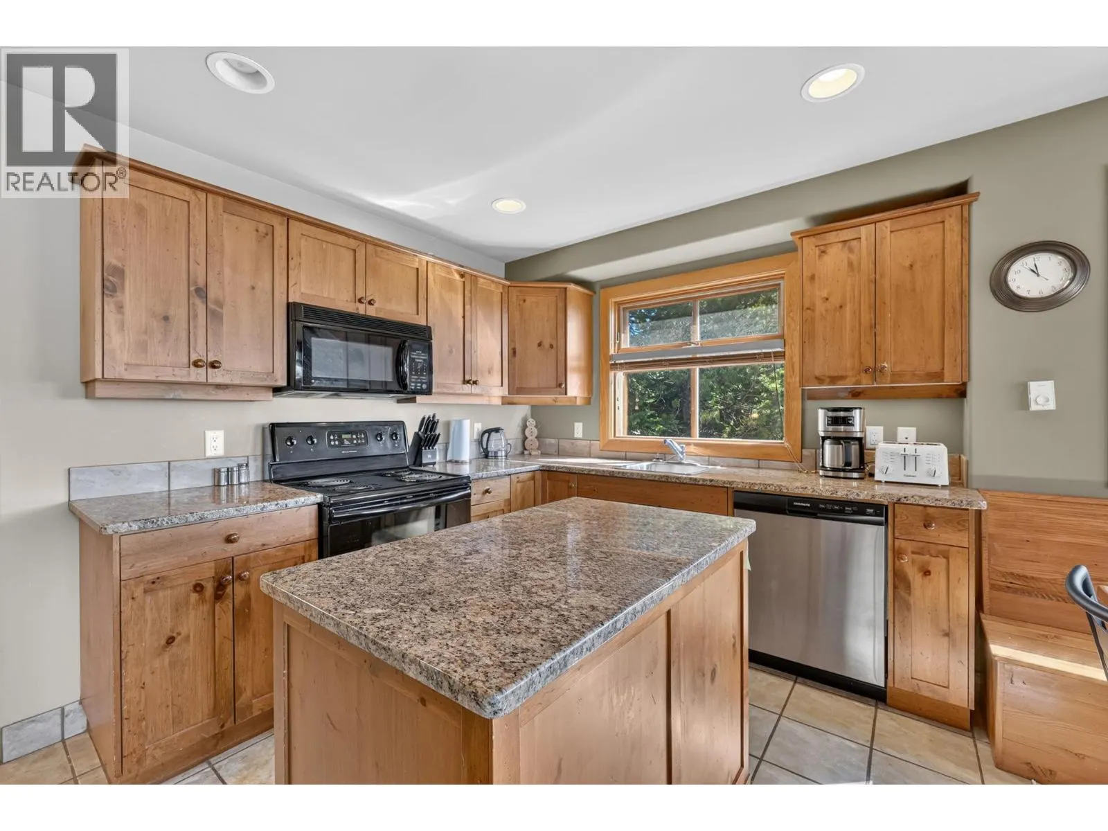 200 Moonshine Crescent Unit# 11