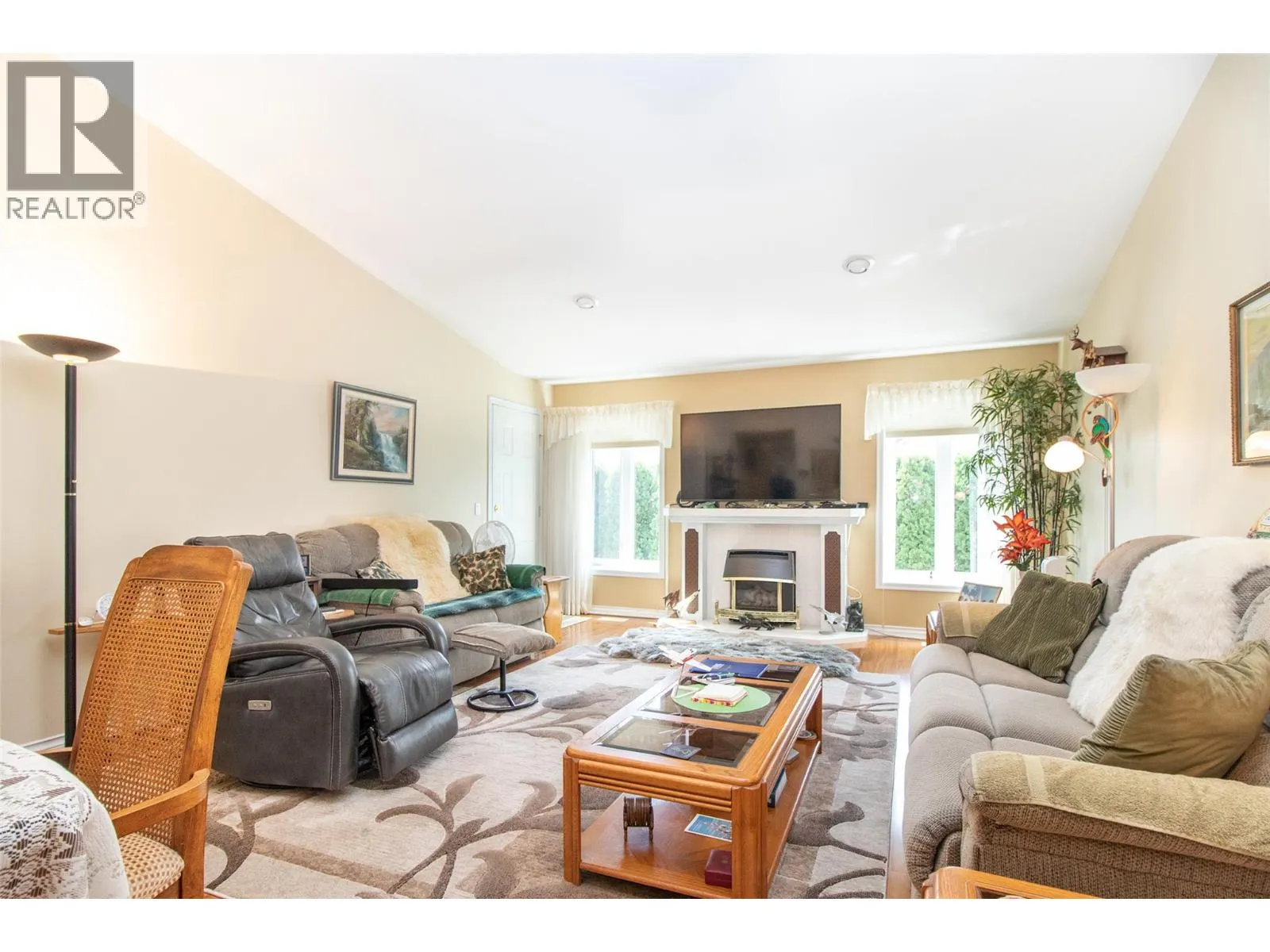 1885 Parkview Crescent Unit# 112