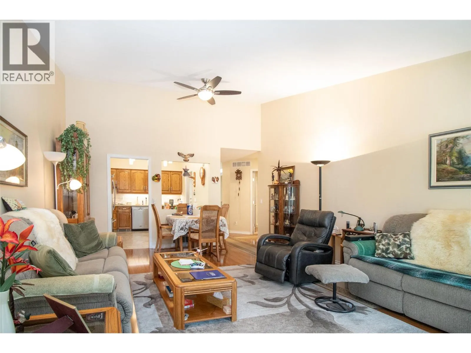 1885 Parkview Crescent Unit# 112