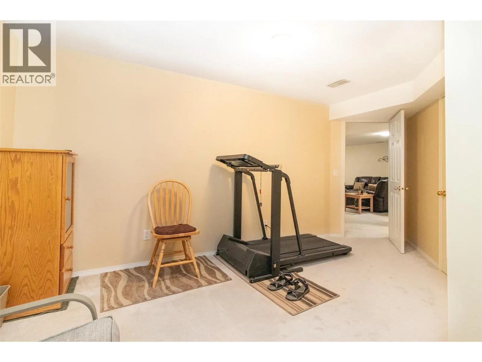 1885 Parkview Crescent Unit# 112