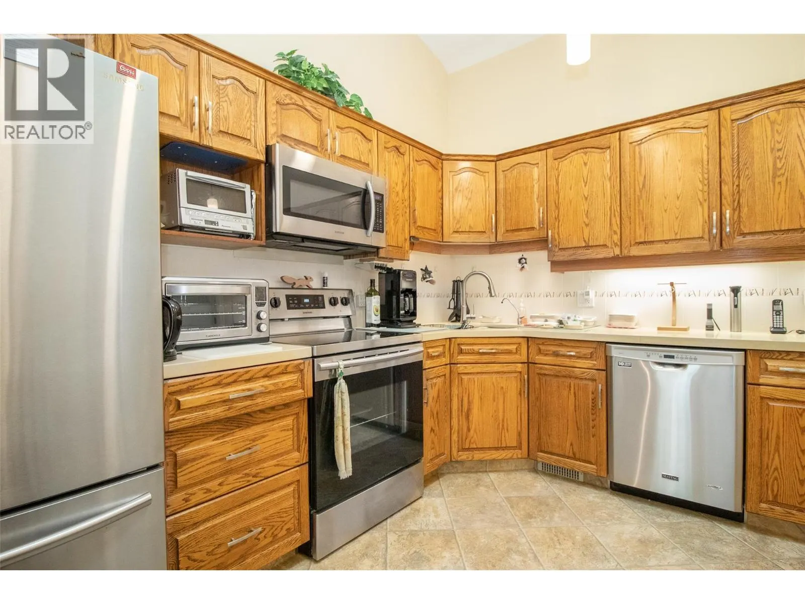 1885 Parkview Crescent Unit# 112