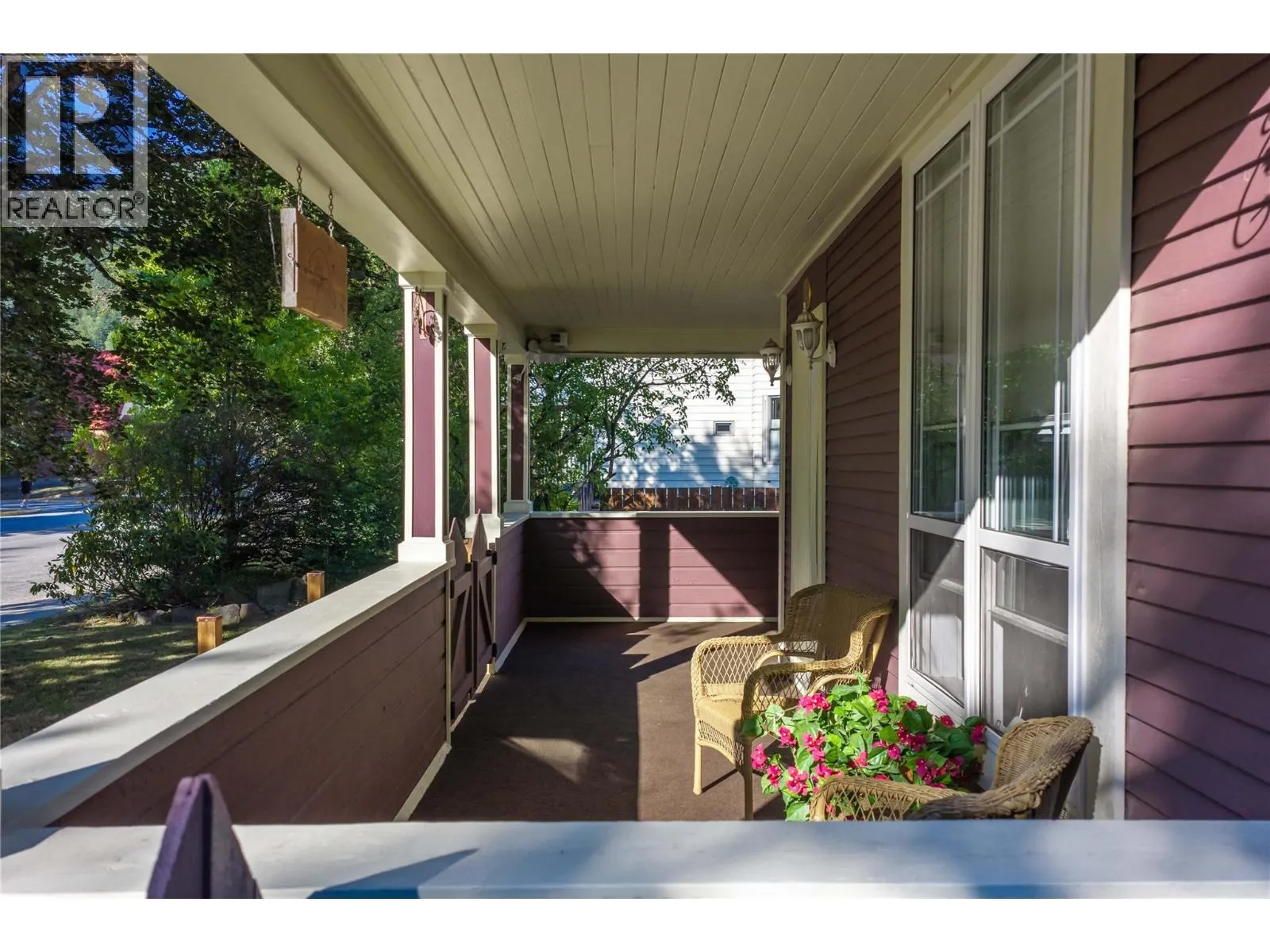 408 & 410 Mackenzie Avenue