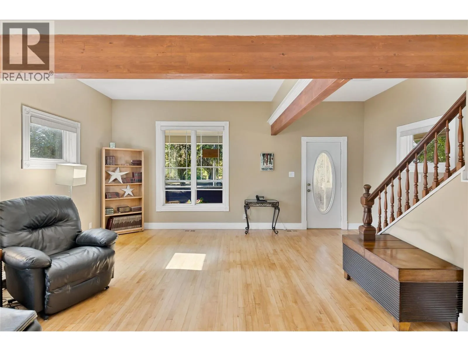 408 & 410 Mackenzie Avenue