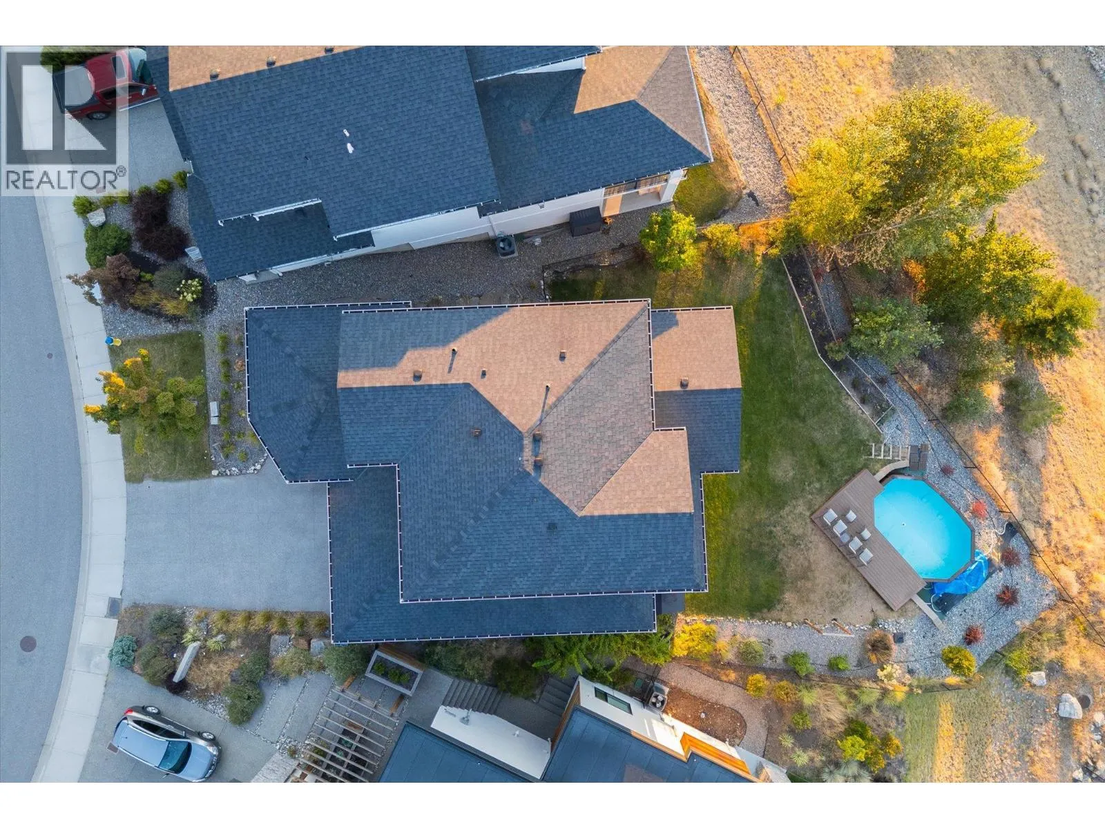 1160 Goldfinch Place