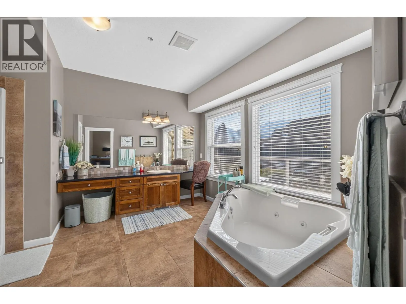 1130 Riverside Avenue Unit# 14