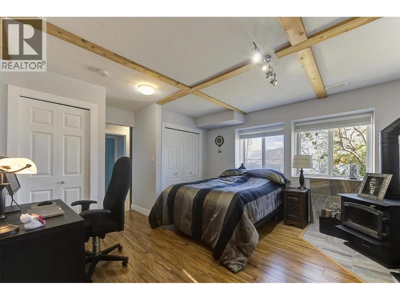 5284 Clarence Road