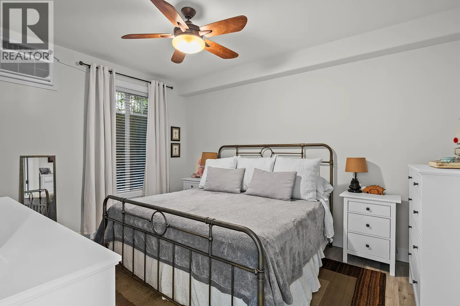 4350 Ponderosa Drive Unit# 105