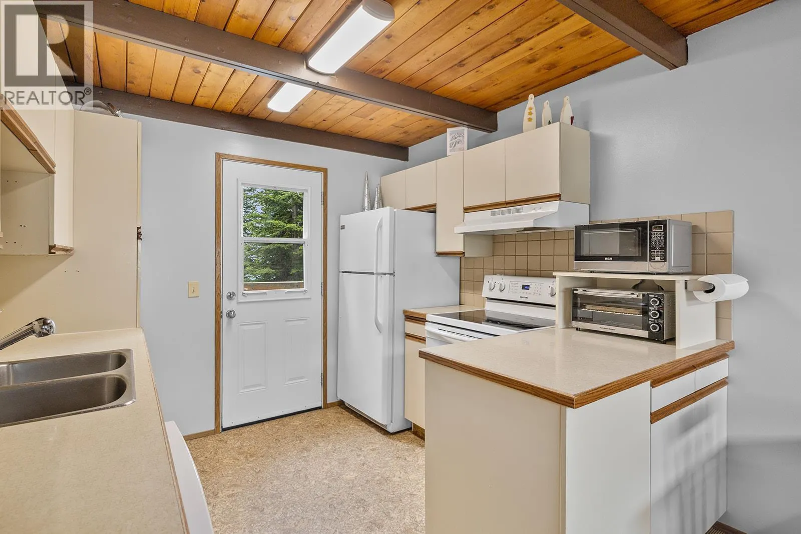 7485 Porcupine Road Unit# 1 and 2