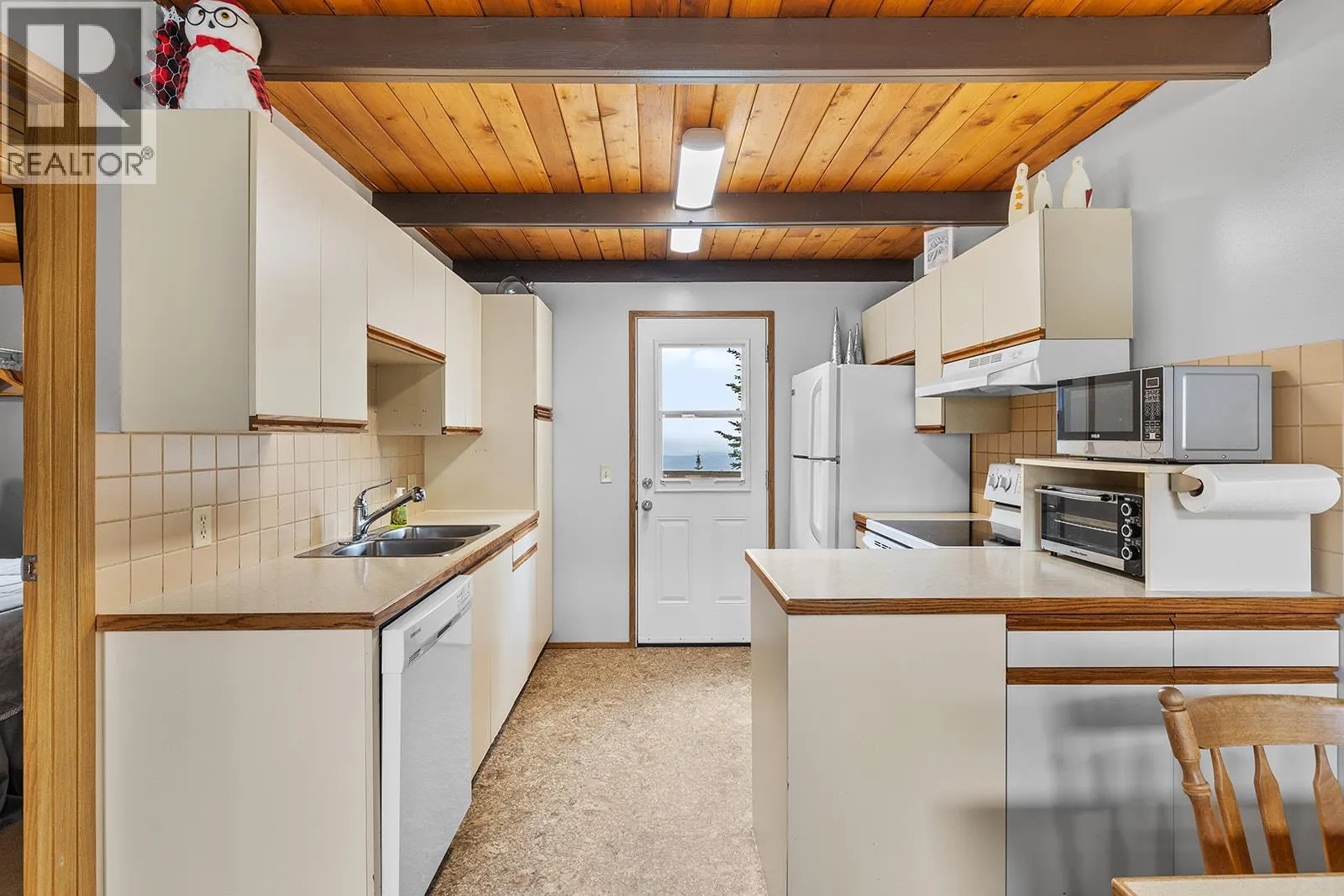 7485 Porcupine Road Unit# 1 and 2