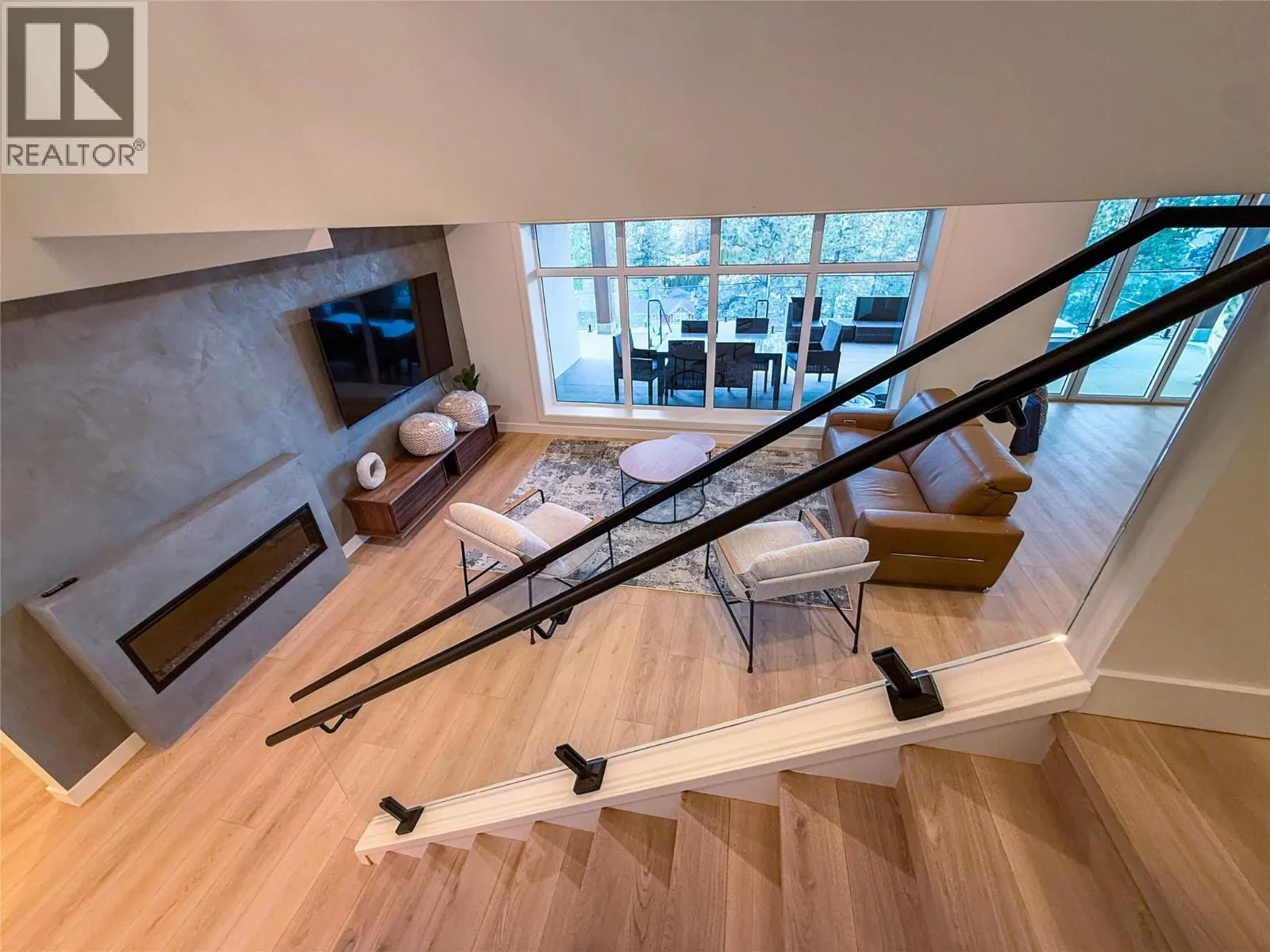 2703 HAWTHORN Drive