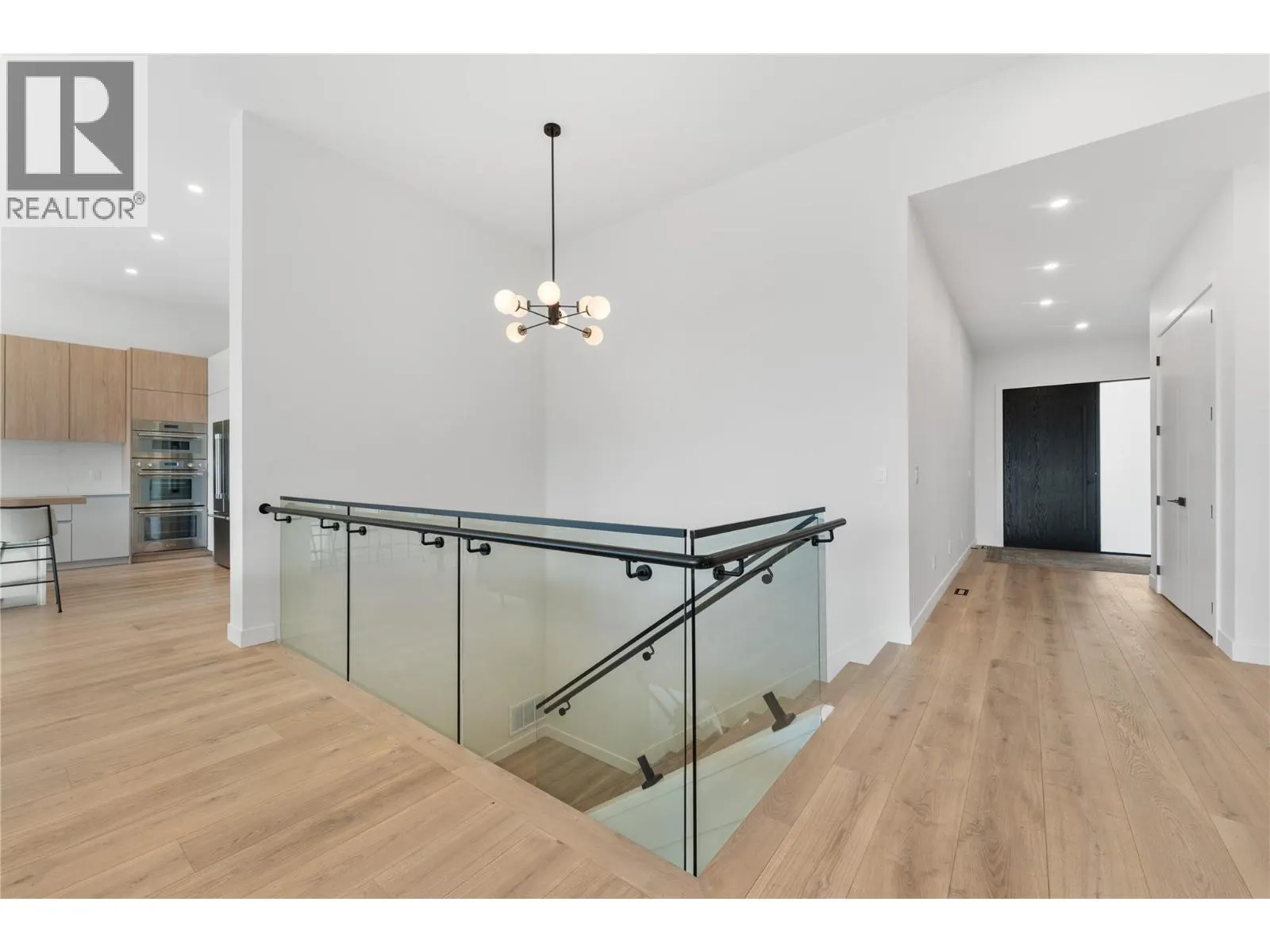 2703 HAWTHORN Drive