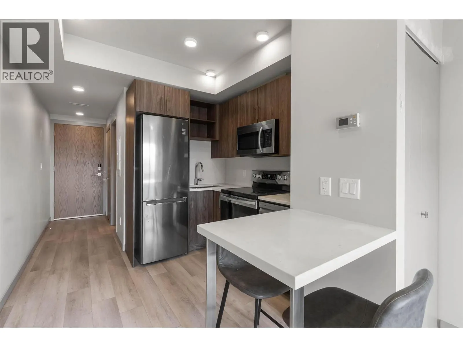 345 Dougall Road N Unit# PH8