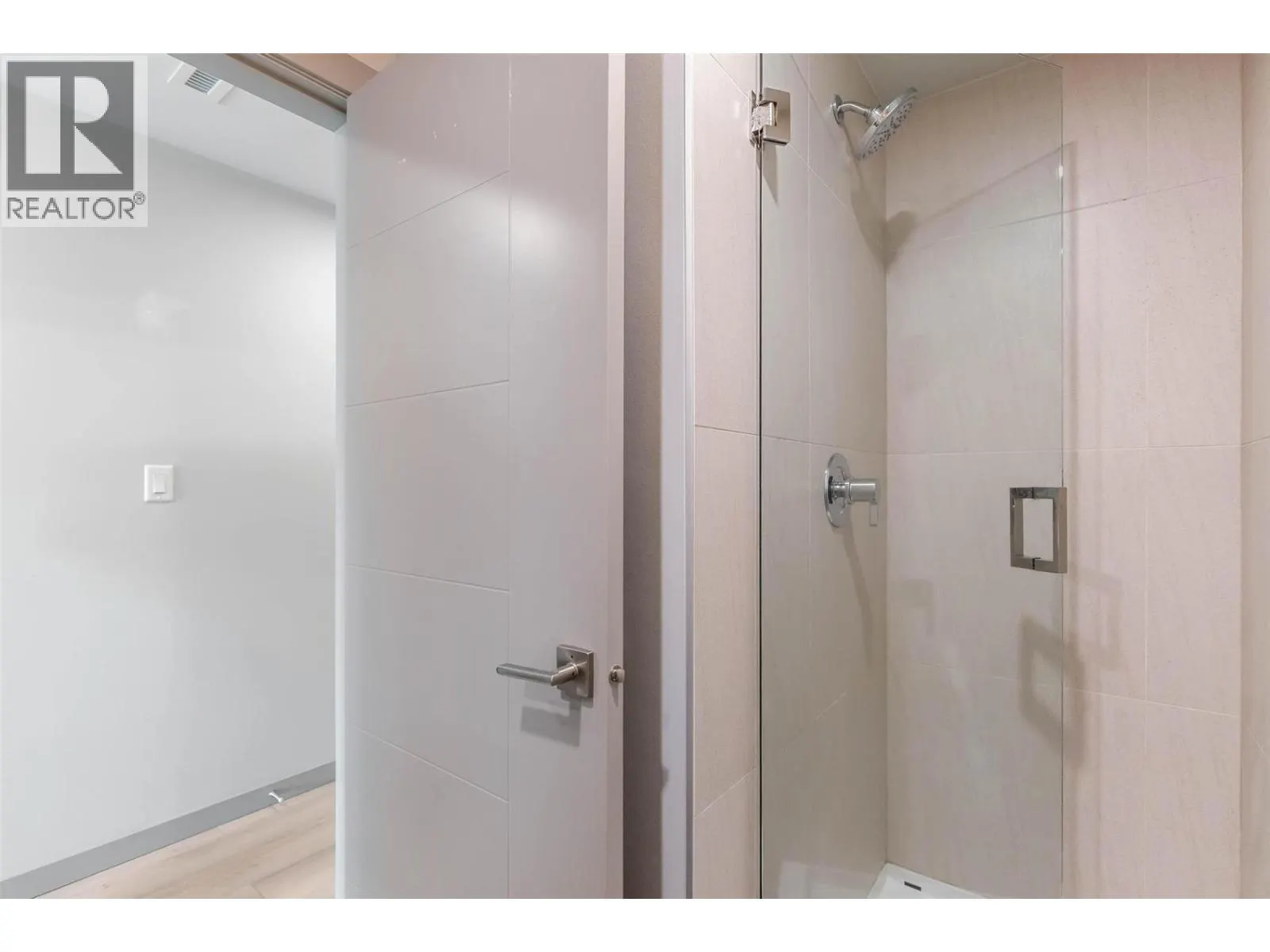 345 Dougall Road N Unit# PH8