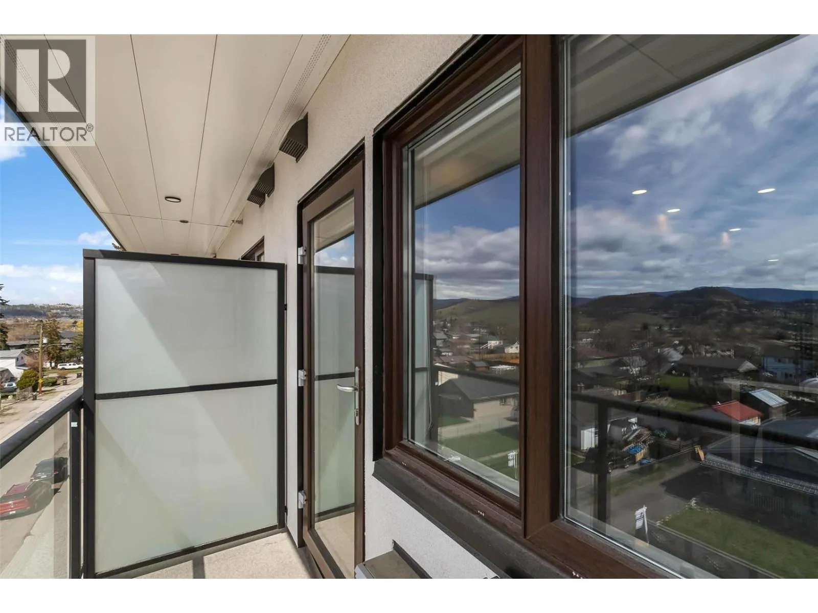345 Dougall Road N Unit# PH8