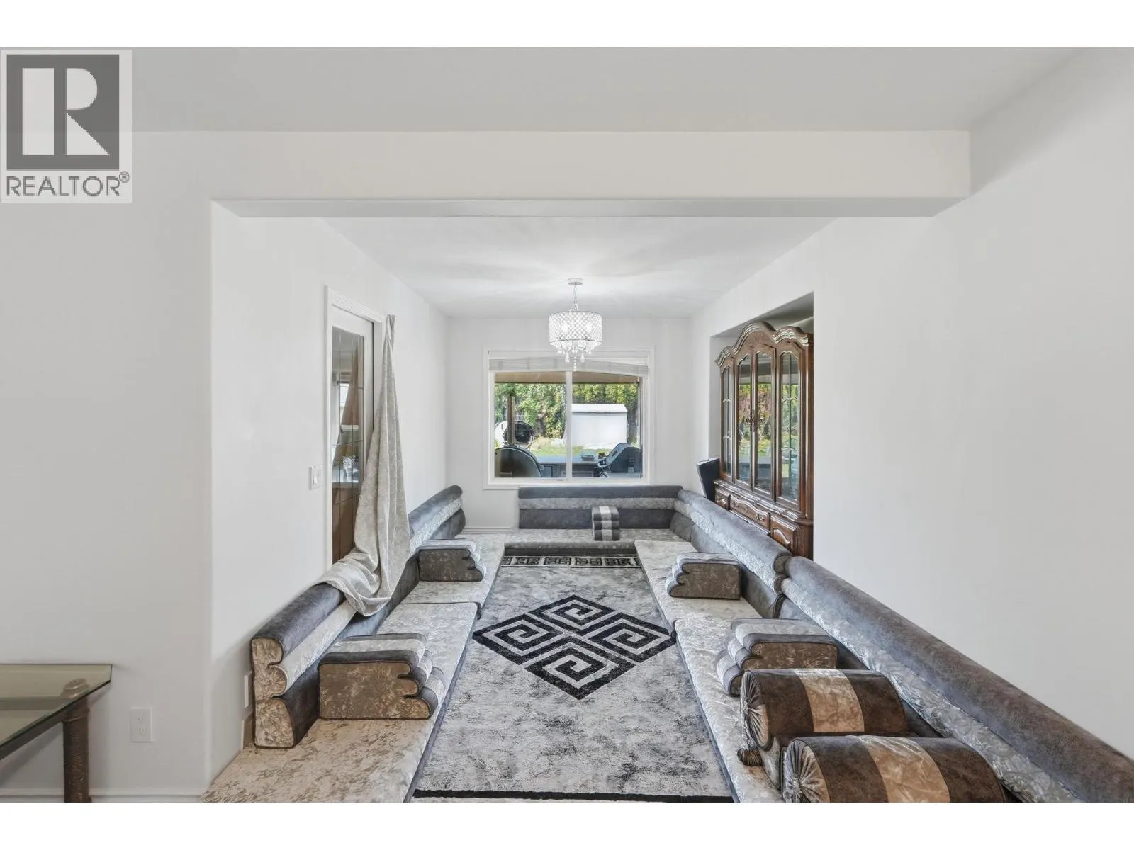 348 Phipps Crescent