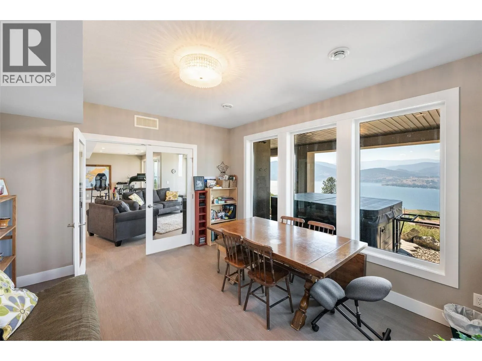 2498 Winifred Road