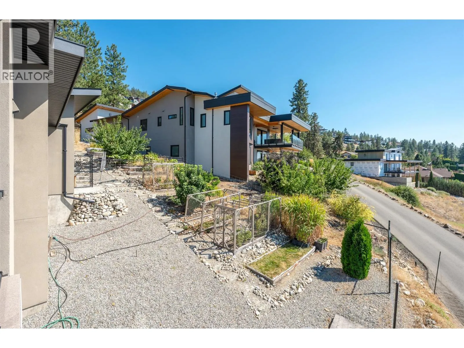 2498 Winifred Road
