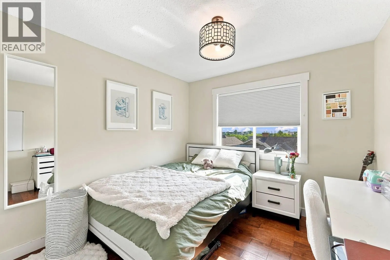 464 Glen Pine Court
