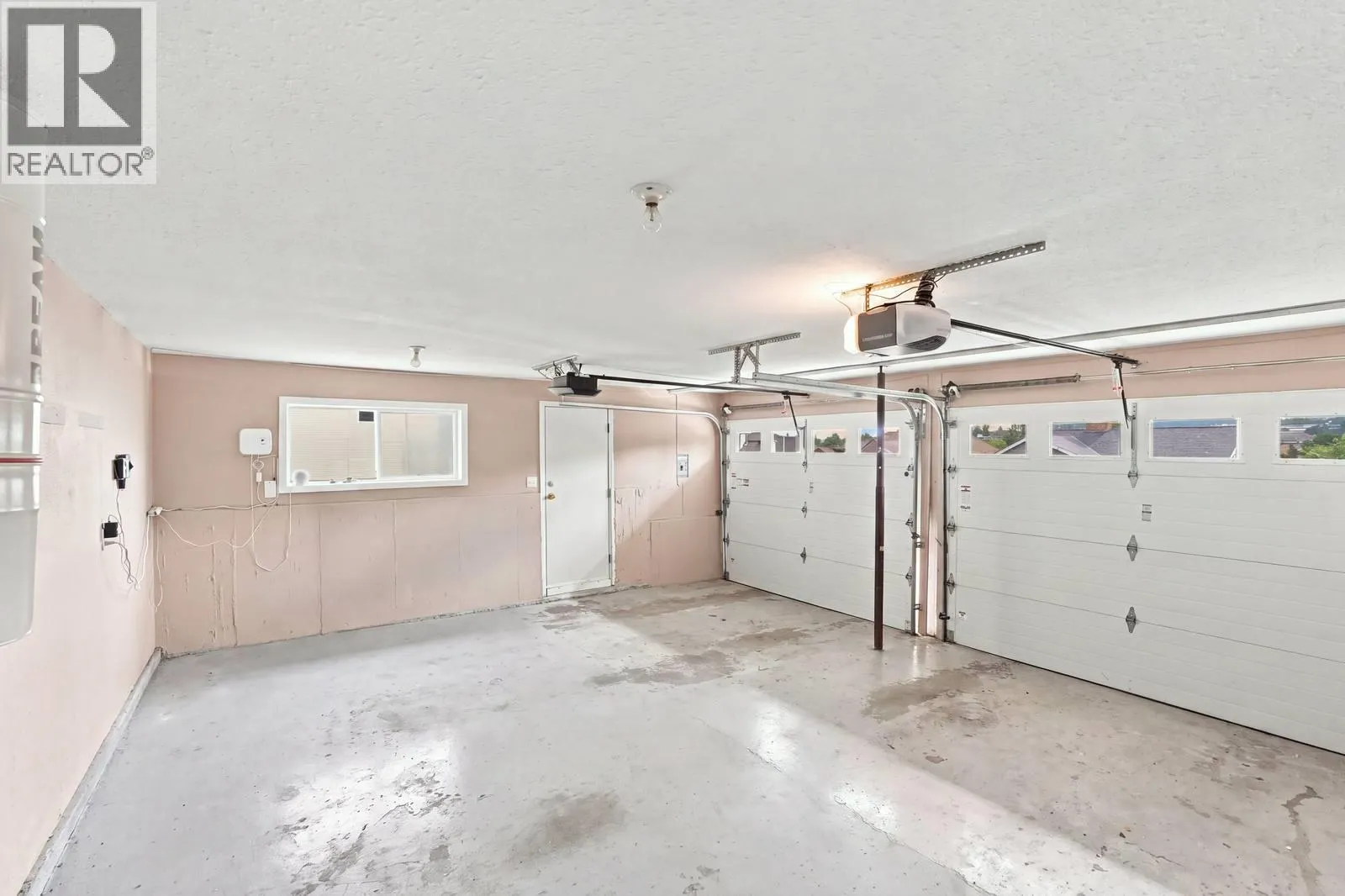 464 Glen Pine Court