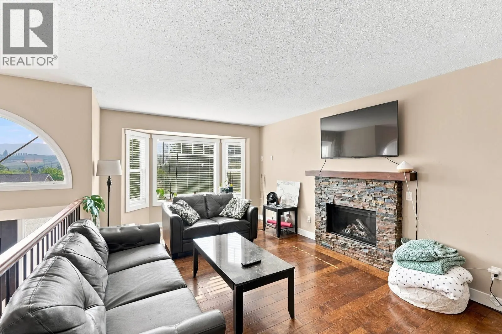 464 Glen Pine Court