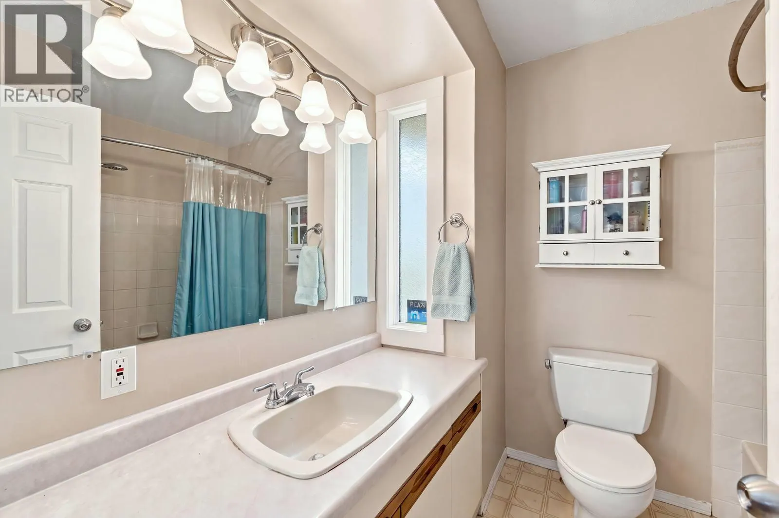 464 Glen Pine Court