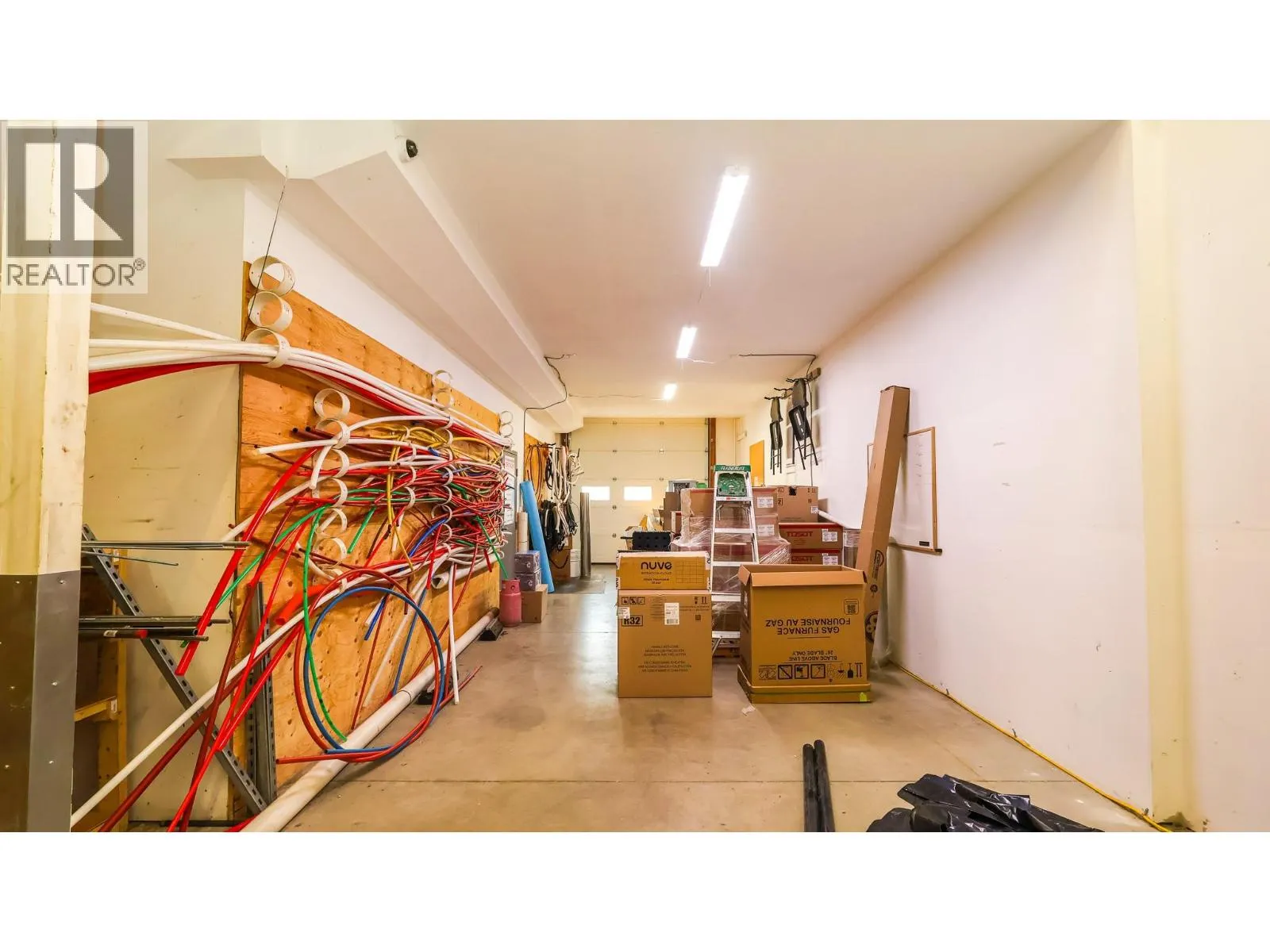 470 Neave Court Unit# 104