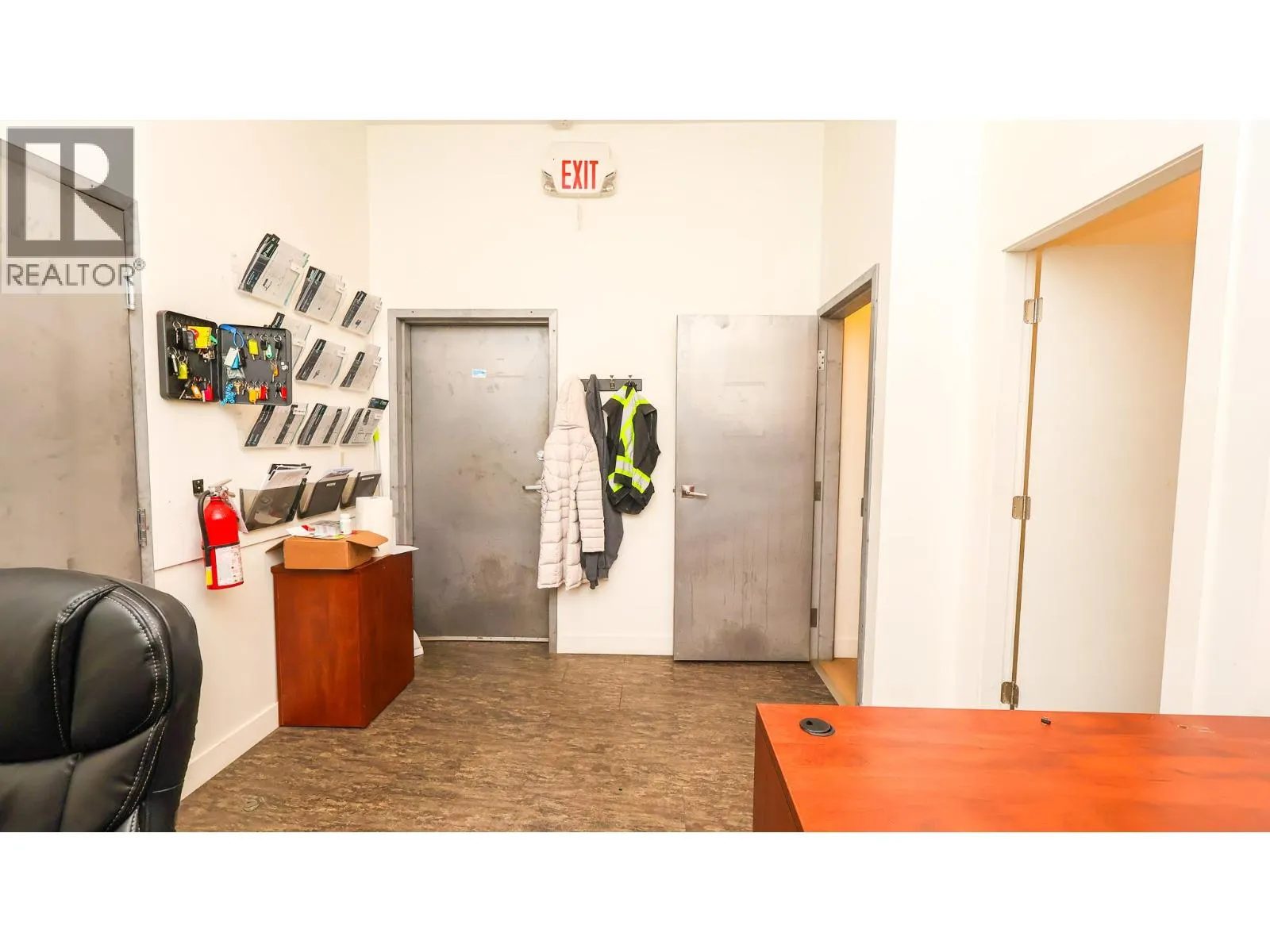 470 Neave Court Unit# 104