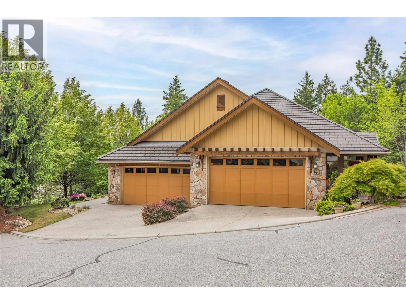 669 Long Ridge Drive Unit# 13