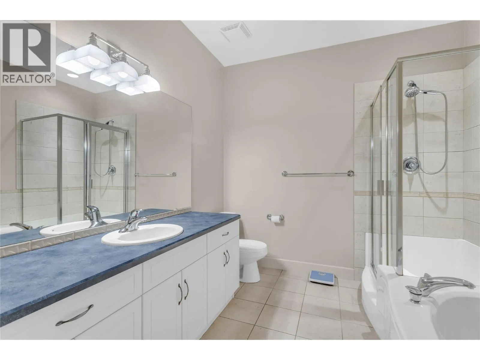 669 Long Ridge Drive Unit# 13
