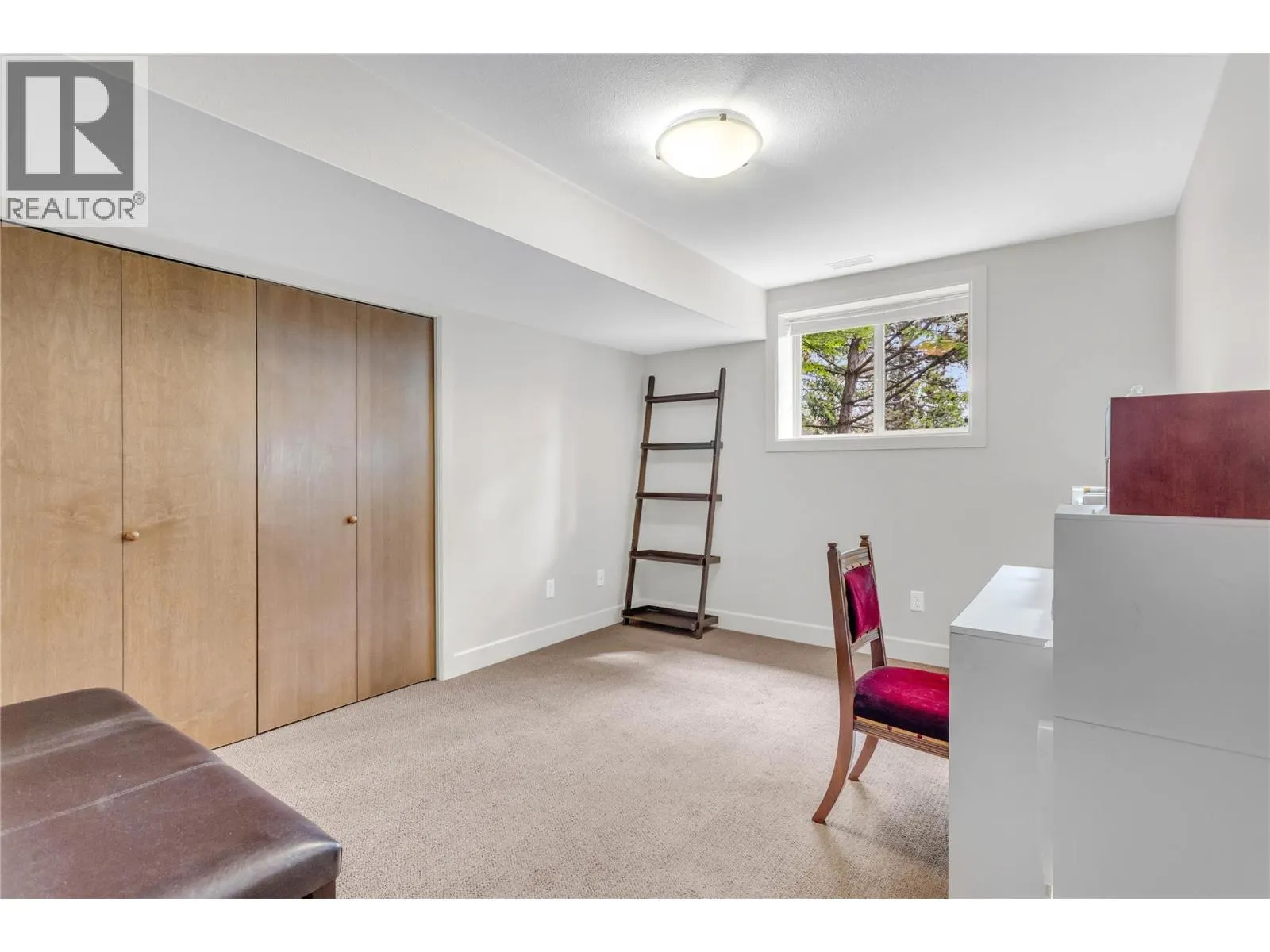 669 Long Ridge Drive Unit# 13