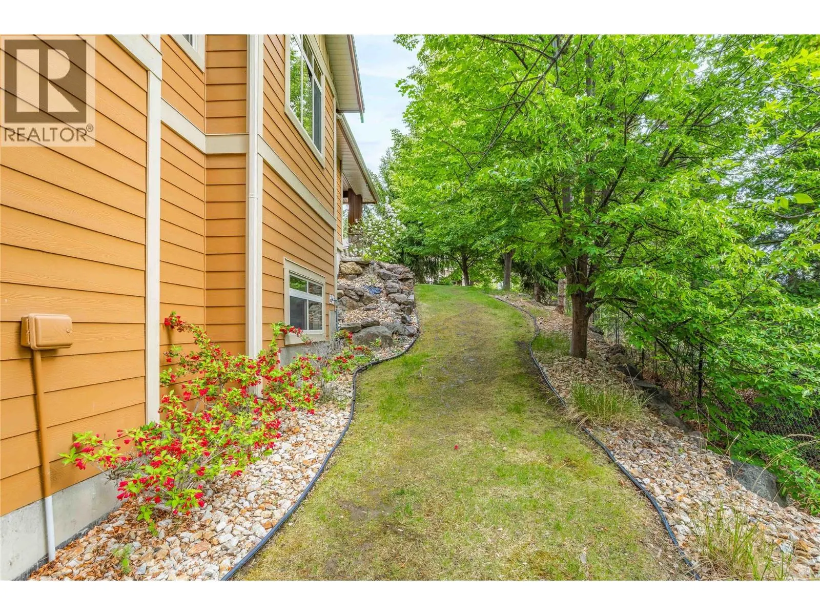 669 Long Ridge Drive Unit# 13