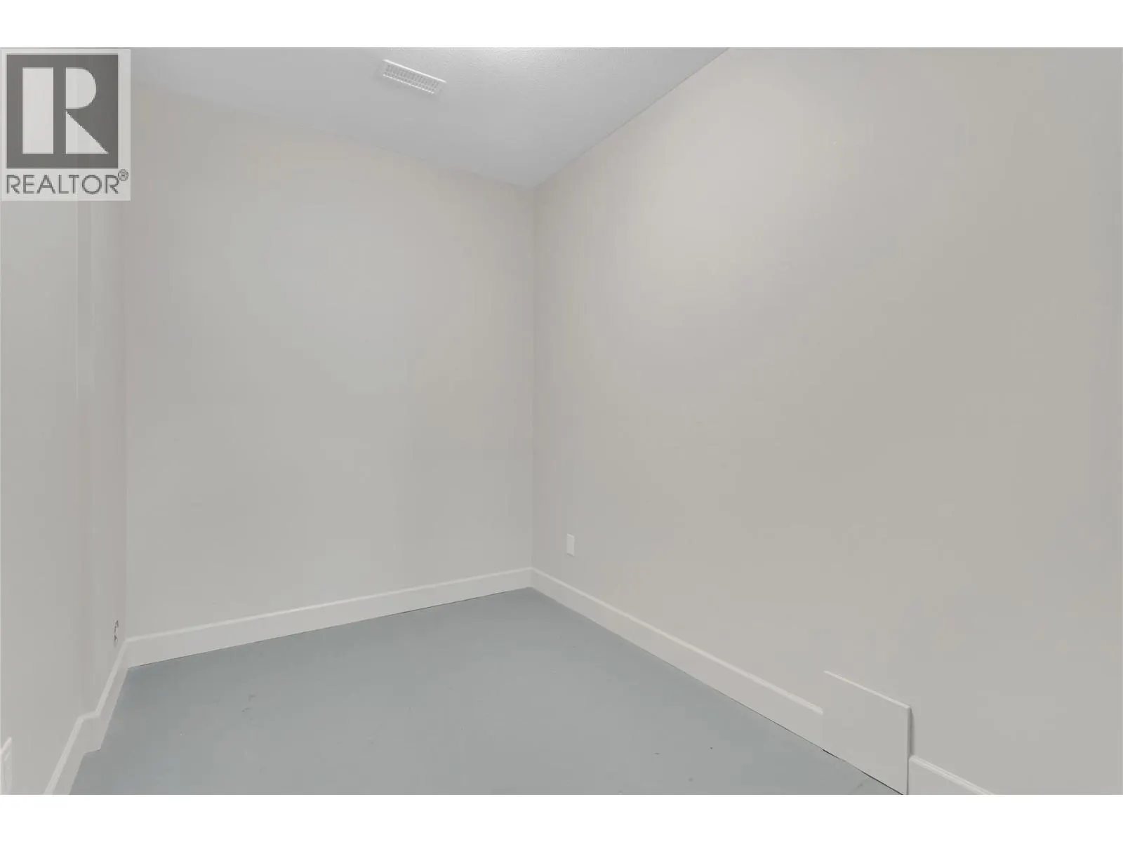 669 Long Ridge Drive Unit# 13