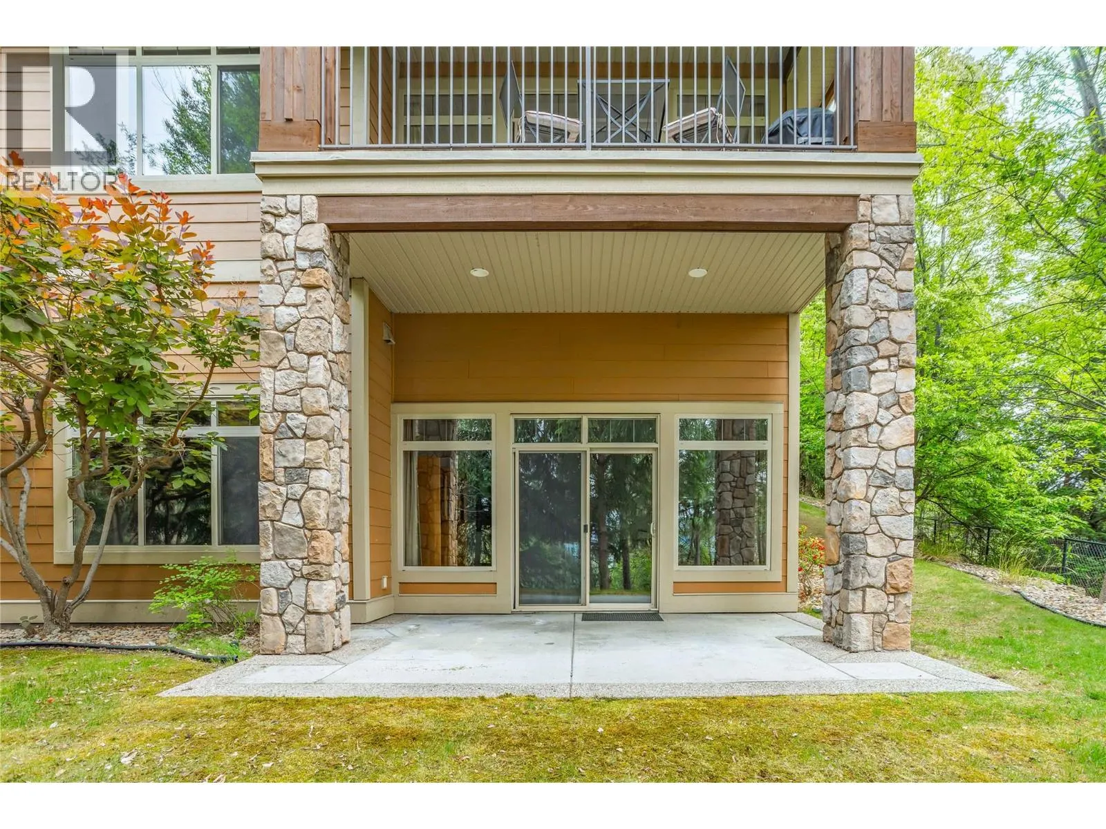 669 Long Ridge Drive Unit# 13