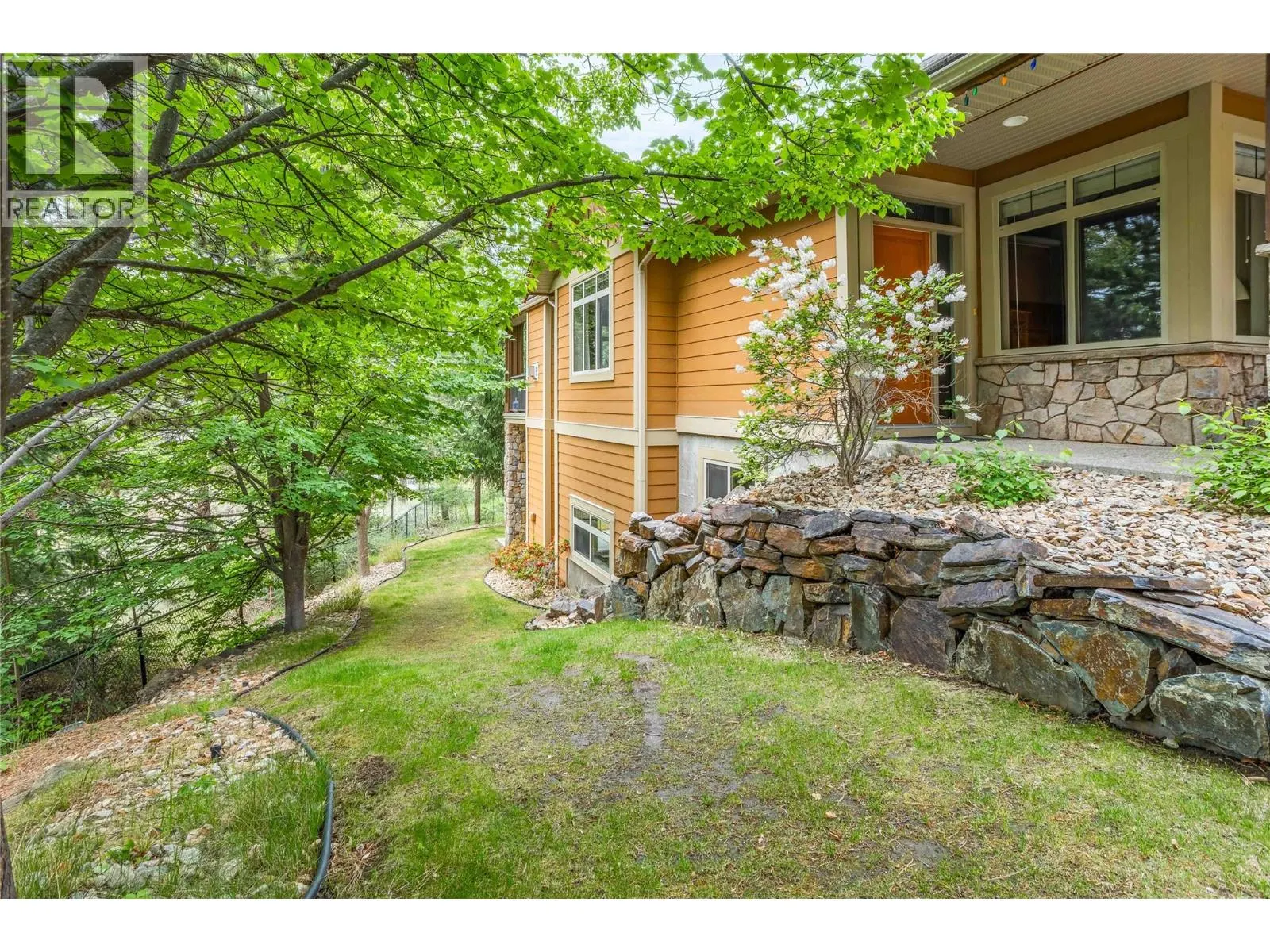 669 Long Ridge Drive Unit# 13